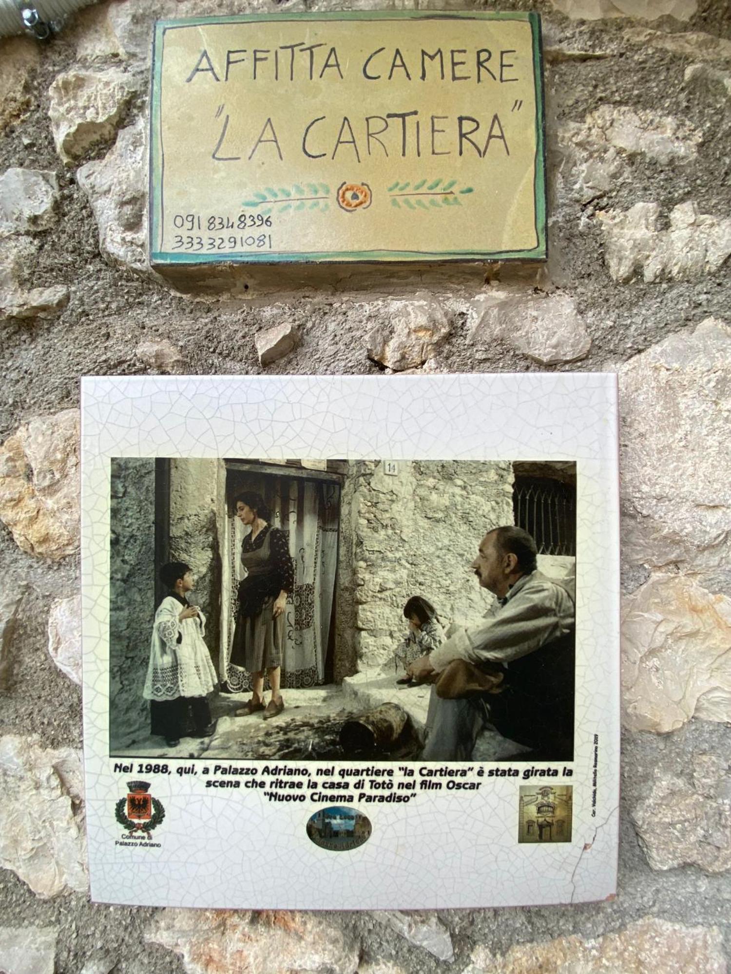 Affittacamere La Cartiera Palazzo Adriano Exteriér fotografie